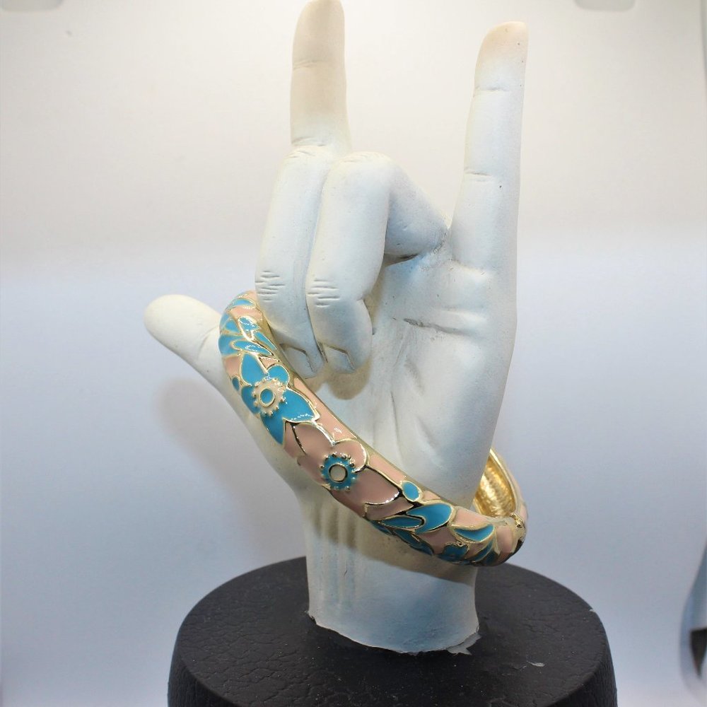 Enamel Clamper Bracelet ni Jiu Long Xing